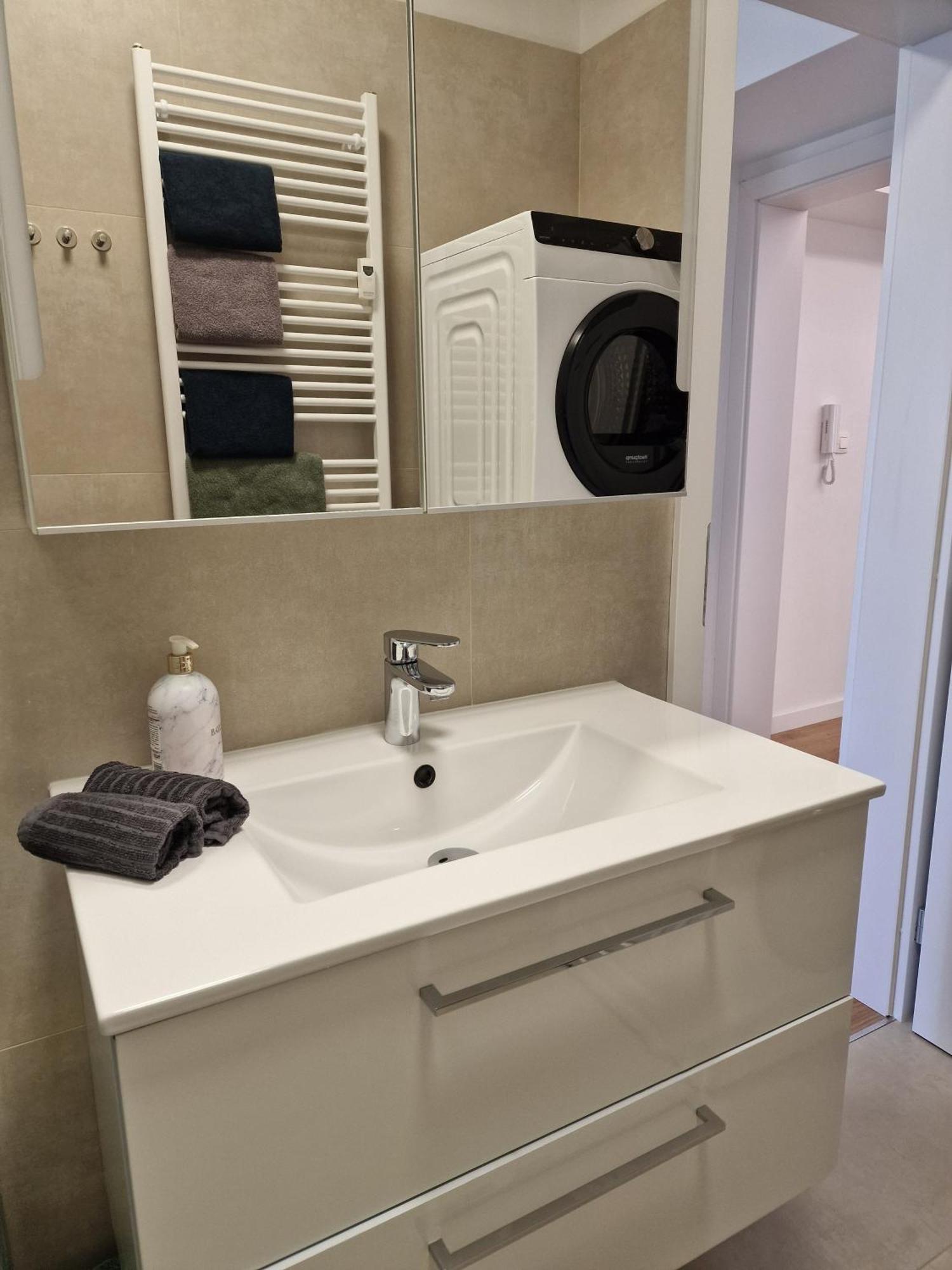 Old Town Apartment - 2 Bedrooms Bratislava Dış mekan fotoğraf