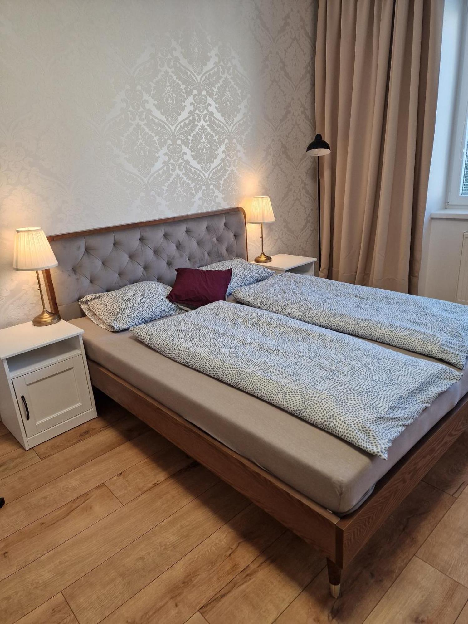 Old Town Apartment - 2 Bedrooms Bratislava Dış mekan fotoğraf